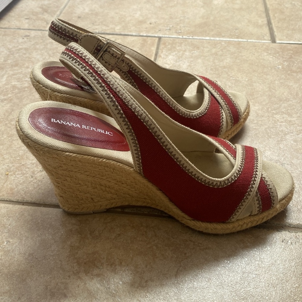 Banana Republic Red and Cream Espadrille Slingback Wedge heels